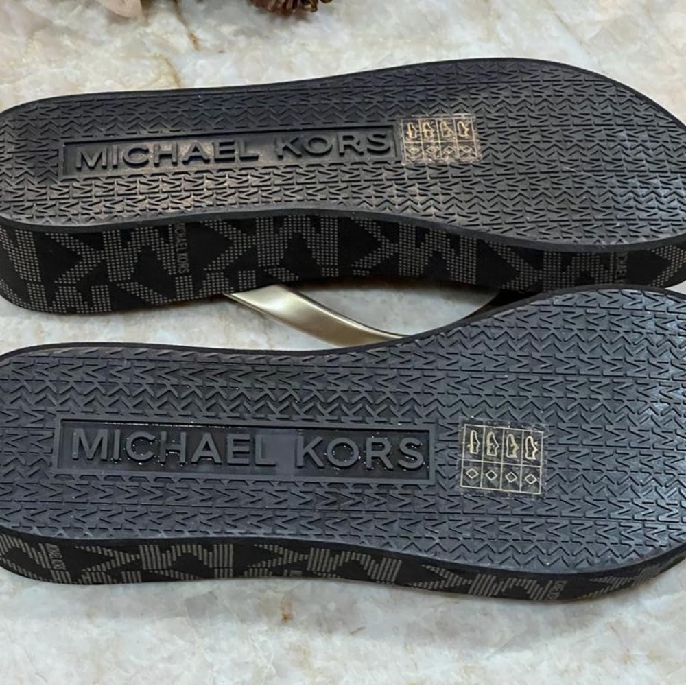 MK Wedges Flip Flop Sandals. NWT Women - Picture 7 of 7